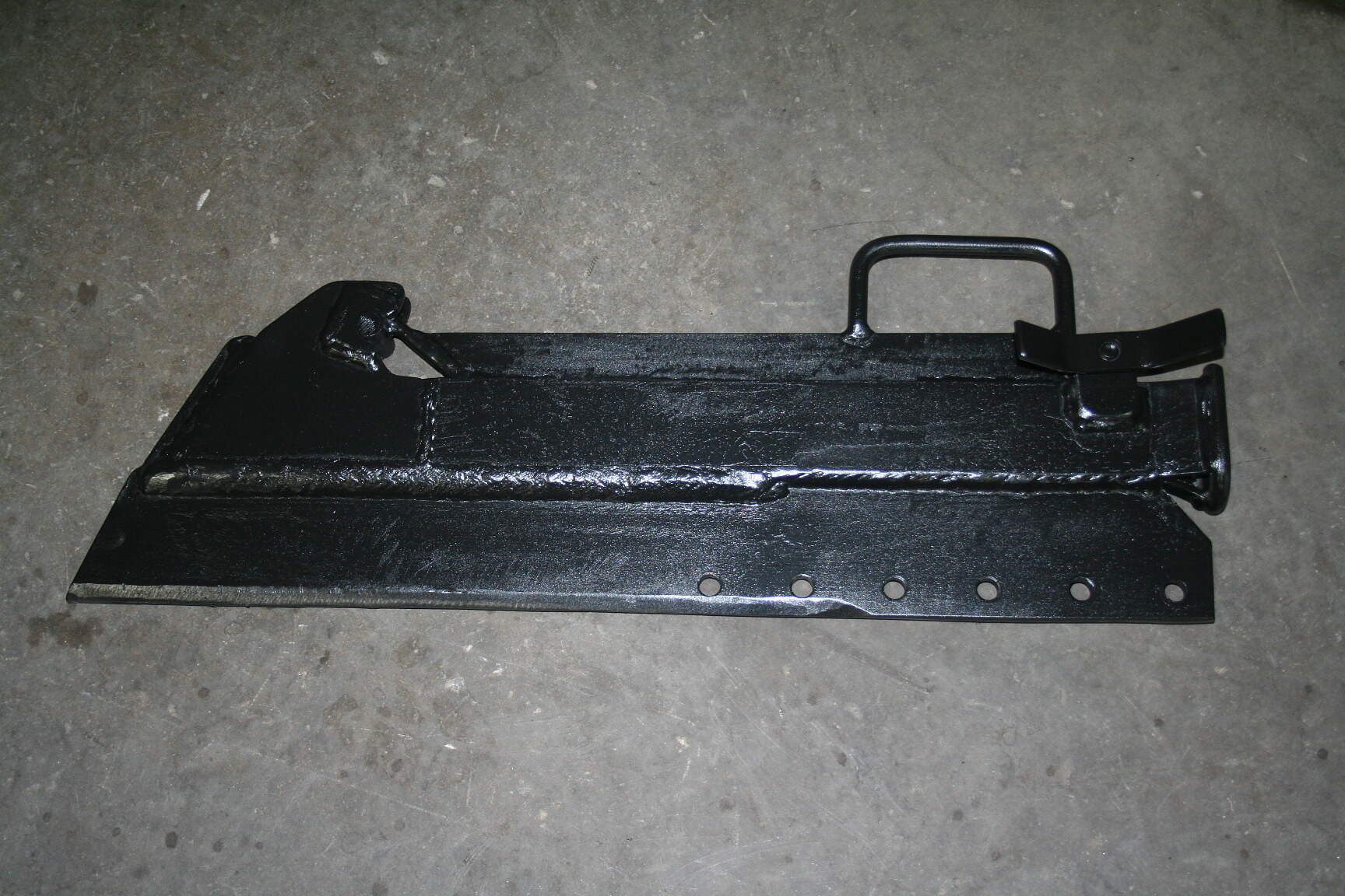 plow blade for 100 series ditch witch